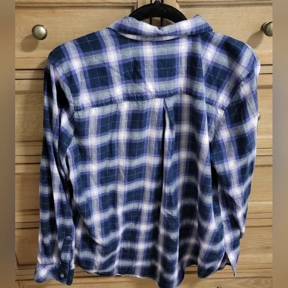 EUC - Sonoma Everyday Shirt - lightweight flannel Purple Size L - Picture 3 of 6